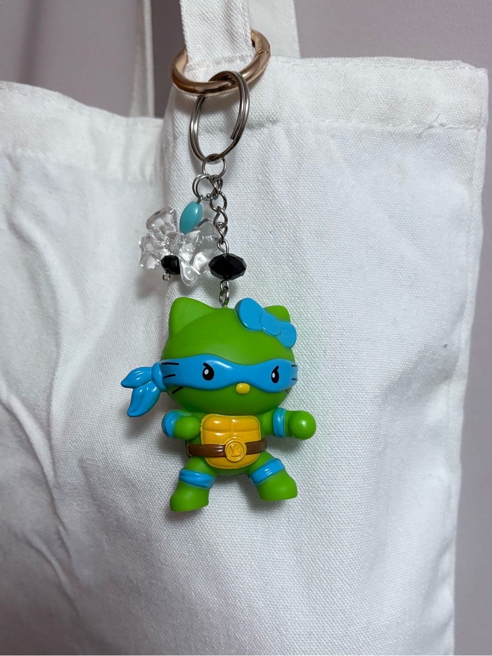✨3 FOR $20✨ Hello Kitty Keychain Bag Charm